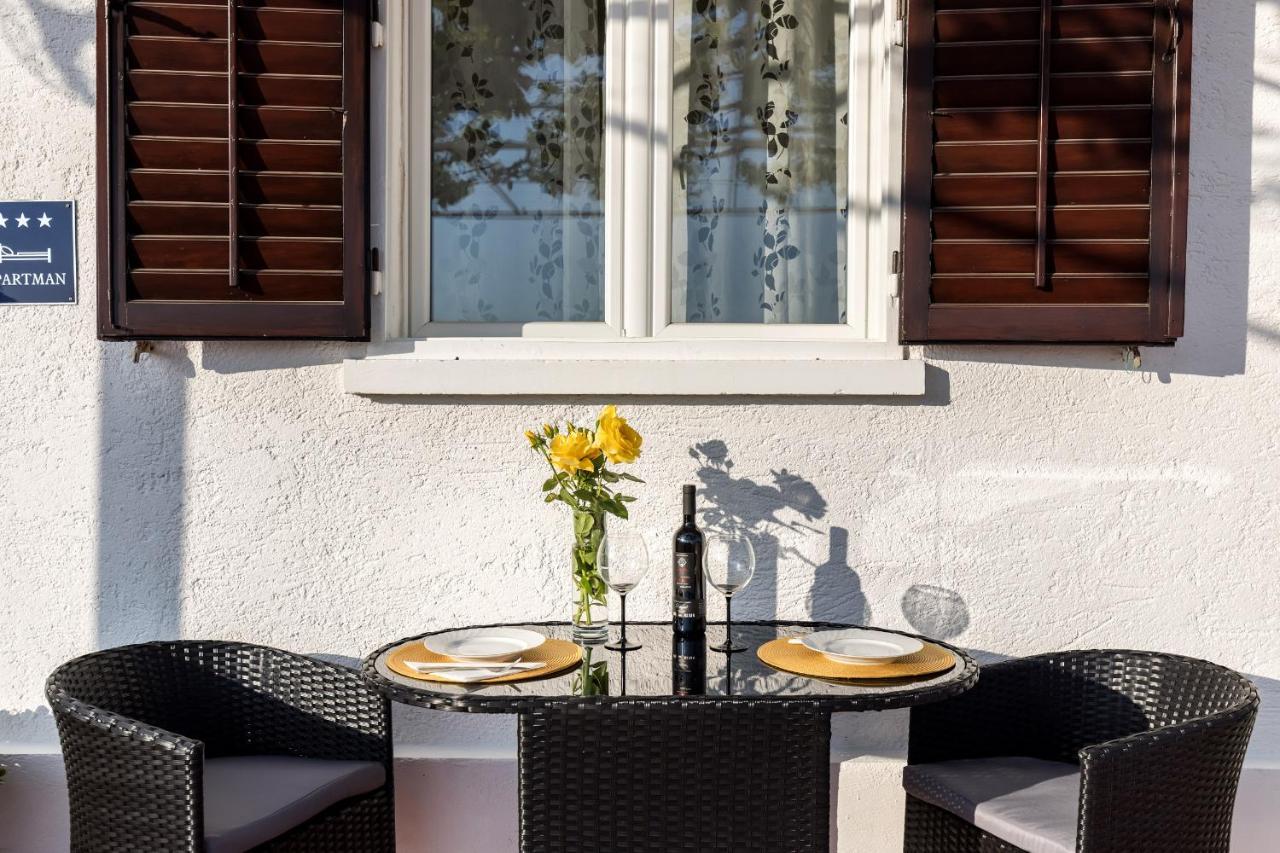 Guest House Anna Mlini Buitenkant foto